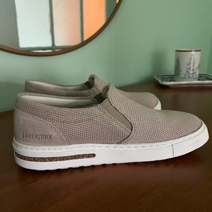 NWOT Birkenstock Oswego Slip On Size 38